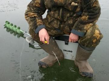 Рыбалка на Волге (зима 2015, процесс ловли)
