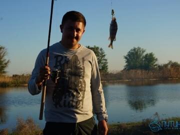 Рыбалка в Астраханской области (весна 2013, окунь на вертушку)